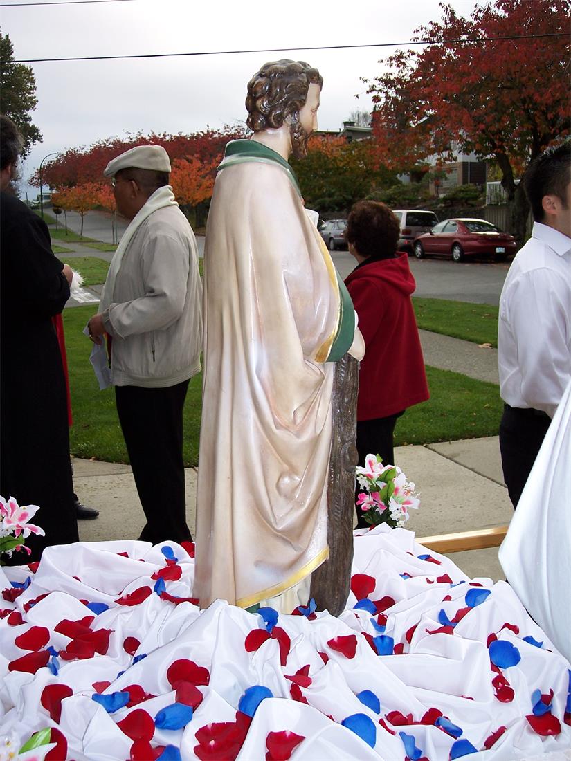 St. Jude Feast October 2006 - Procession around the church neighborhood